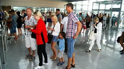 Pierwsi pasażerowie 
na nowej Ławicy