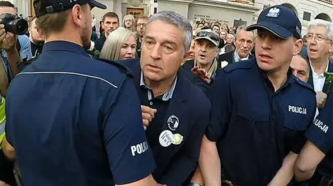 Sprawę Władysława Frasyniuka o przeszkadzanie w miesięcznicy rozstrzygnie wkrótce sąd