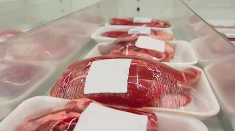 Laseczki wąglika w węgierskiej wołowinie