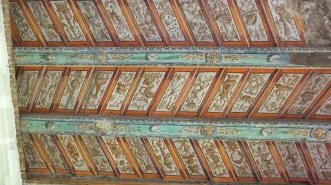 W Pałacu Gorzanów odkryto renesansowy strop