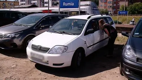 Poland. 2-year-old locked in a hot car saved by a passerby