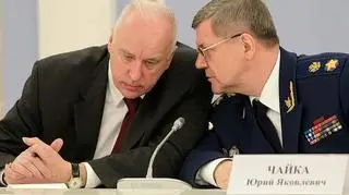 Aleksandr Bastrykin (L) kieruje Komitetem Śledczym, Jurij Czajka (P) jest prokuratorem generalnym