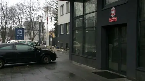 Komendant stracił stanowisko za "nieobyczajne zachowanie" na basenie