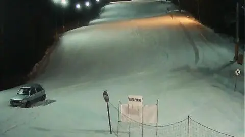 Samochodem zjechał ze stoku. "Wpadł w poślizg"