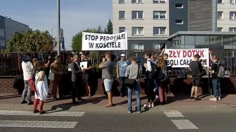 Demonstration in front a court building in Poznań against sexual abuse in the Church