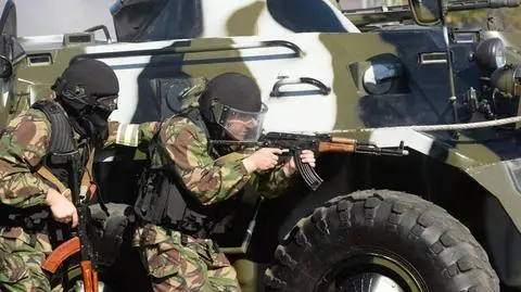 Gwardia Narodowa Putina ćwiczy rozpędzienie demonstracji 