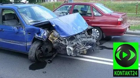 Pijacka ucieczka przed policją. 12 zniszczonych aut