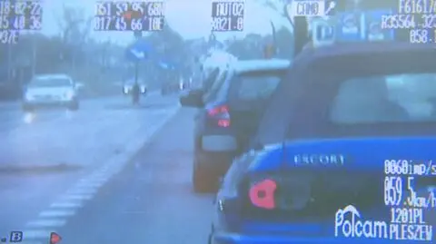 To nie pirat drogowy, a zapłakany ojciec. Policjanci pomogli uratować jego dziecko