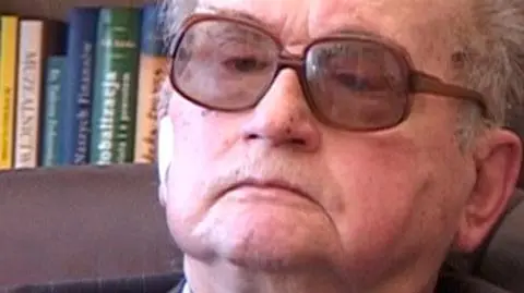 "Nie czailiśmy się w ukryciu". Ostatnia książka Jaruzelskiego