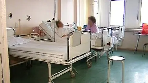Szpital nie przyjął staruszki - ministerstwo chce wyjaśnień