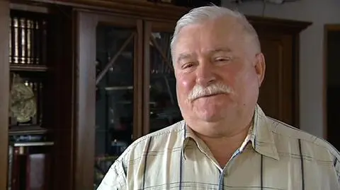 Wałęsa: Ochipować polityków