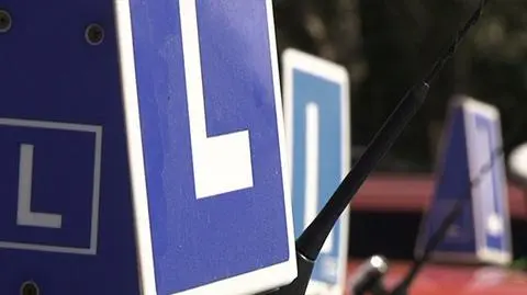 PiS chce odwlec zmiany w egzaminach na prawo jazdy
