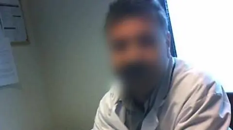 Oszukał ponad setkę pacjentek