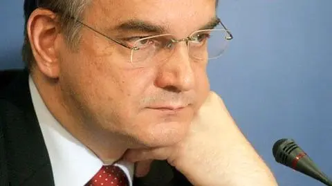 Musi przeprosić Pawlaka za "obrońcę mafii paliwowej"