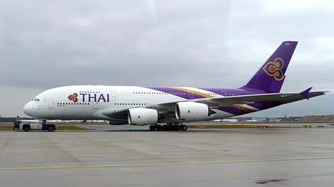 Tropikalna burza szaleje nad Chinami. Superjumbo wpadł w turbulencje, są ranni