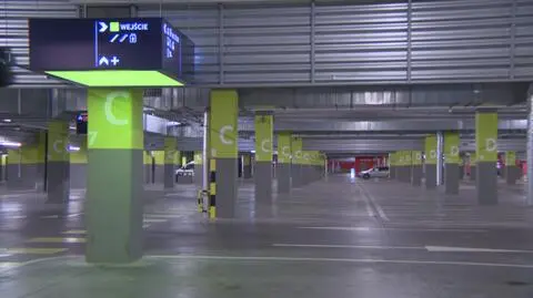 Zastawiła auto i powiadomiła służby o uwięzionych dzieciach. "Ich ojciec błagał o wyrozumiałość"