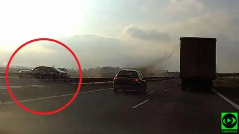 Zauważyłem, że jeden z pojazdów wpadł w poślizg, obróciło go dosyć znacznie - mówi świadek