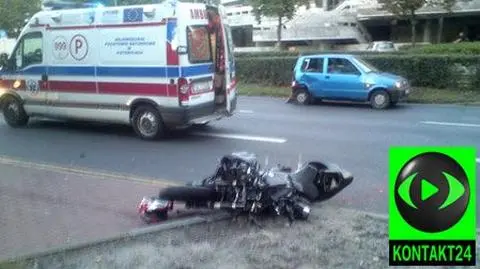 Uderzył w auto i uciekł. Zostawił ranną