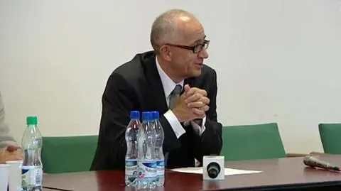 Promocja wodociągów czy oszczędność? Wiceprezydent częstuje kranówką
