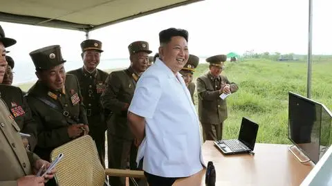 Kim znów wystrzelił rakiety