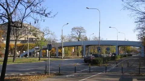 Wyremontują 87-letnią kładkę. Zatrzymają tramwaje?