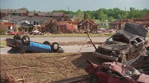 Wiało ponad 500 km/h, zrywało asfalt z drogi. Moore już raz przeżyło tornado