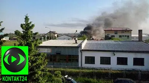 Pożar magazynu w Pruszczu Gdańskim. Zawalił się dach
