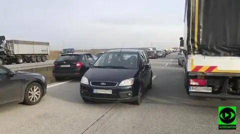 Autostradowym "korytarzem życia" pod prąd