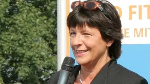 Złodzieje porzucili limuzynę minister