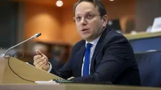 Oliver Varhelyi