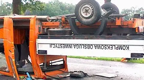 Zjazd na przeciwległy pas. Dwóch zabitych, 4 rannych