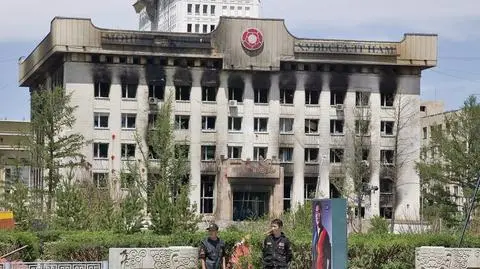 Spalona siedziba, wygrane wybory