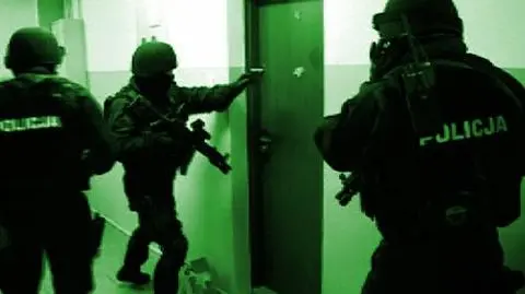 Areszt dla policjantów gangsterów