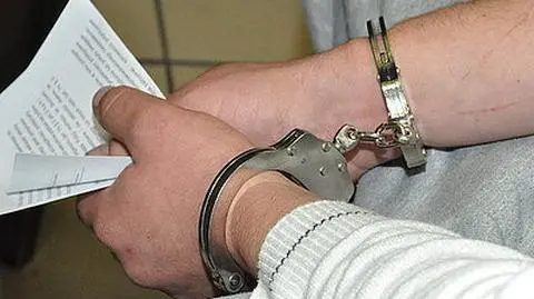 Udawali oficerów CBŚ. Chcieli wyłudzić pieniądze 