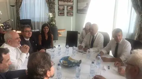 Zarif na szczycie w Biarritz. Trump twierdzi, że wiedział o wizycie