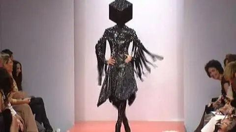 Kołnierze z myszy na wybiegu