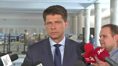 W oczekiwaniu na decyzję KE. Petru chce informacji co zawiera opinia