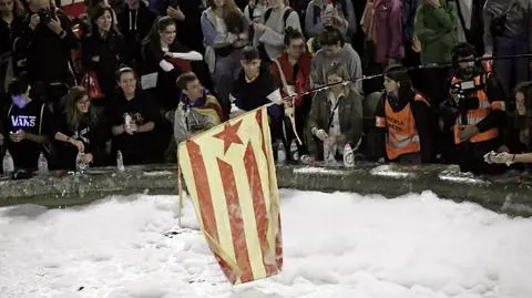 Barcelona. Protest separatystów i dziennikarzy