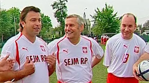 PO wyzywa PiS... na murawę