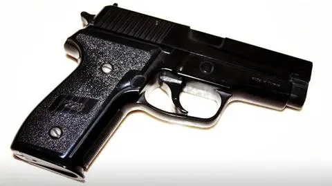 Nastolatek ukradł 3 pistolety