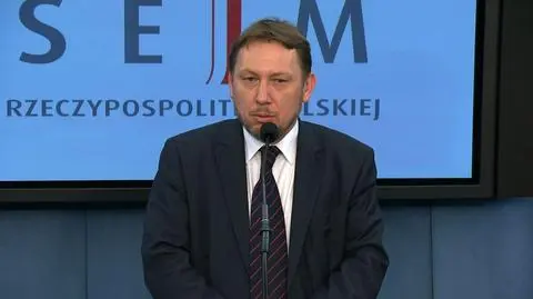 "Finalny dokument przyjmiemy w ramach konsensu" - mówił szef zespołu prof