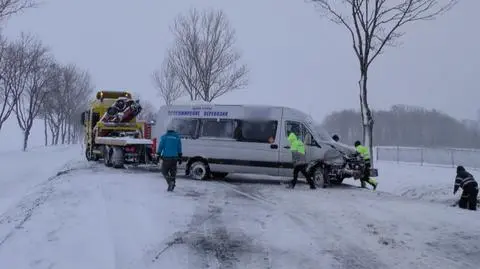 Złe warunki na drogach. Wypadek na Dolnym Śląsku