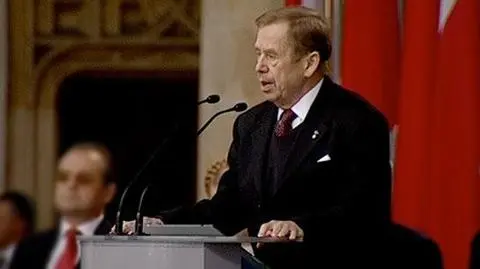 Havel zostaje w szpitalu