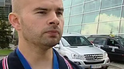 Nie odejdzie, choć premier naciskał