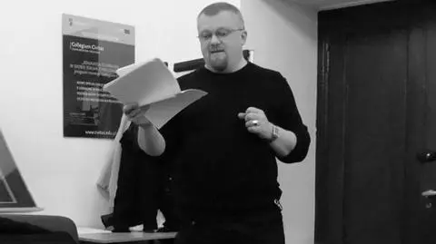 Dziennikarz wypadł z 8. piętra. Białoruscy śledczy: samobójstwo