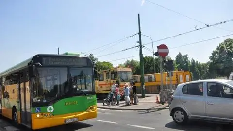 Od Kaponiery po Pestkę. 
Wakacyjne remonty MPK