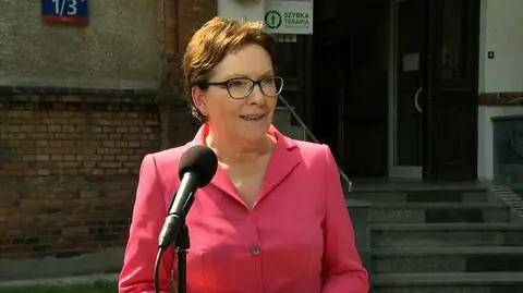 Ewa Kopacz podczas wizyty w Centrum Zdrowia Kobiety i Noworodka WUM