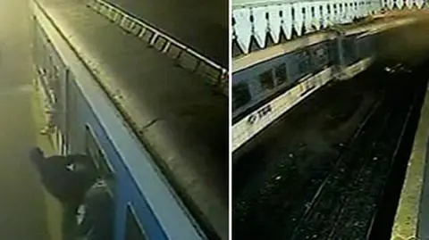 Zderzenie pociągu i autobusu. Uciekali oknami