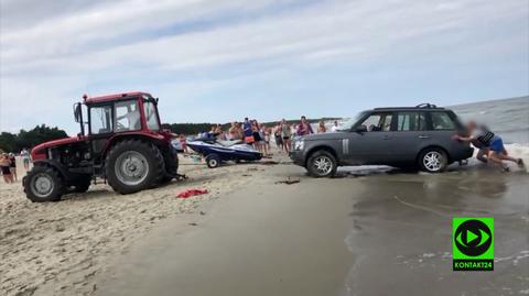 Karwia: land rover zakopał się na plaży