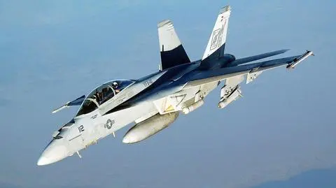 Rozbiła się maszyna F-18 Super Hornet